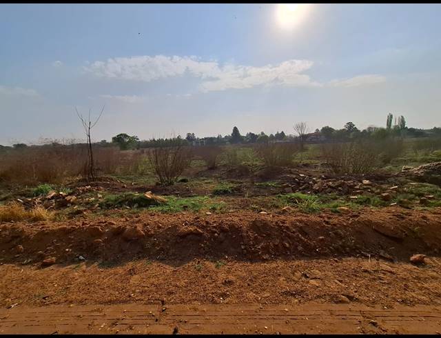 3,294M² VACANT LAND FOR SALE IN HENLEY ON KLIP
